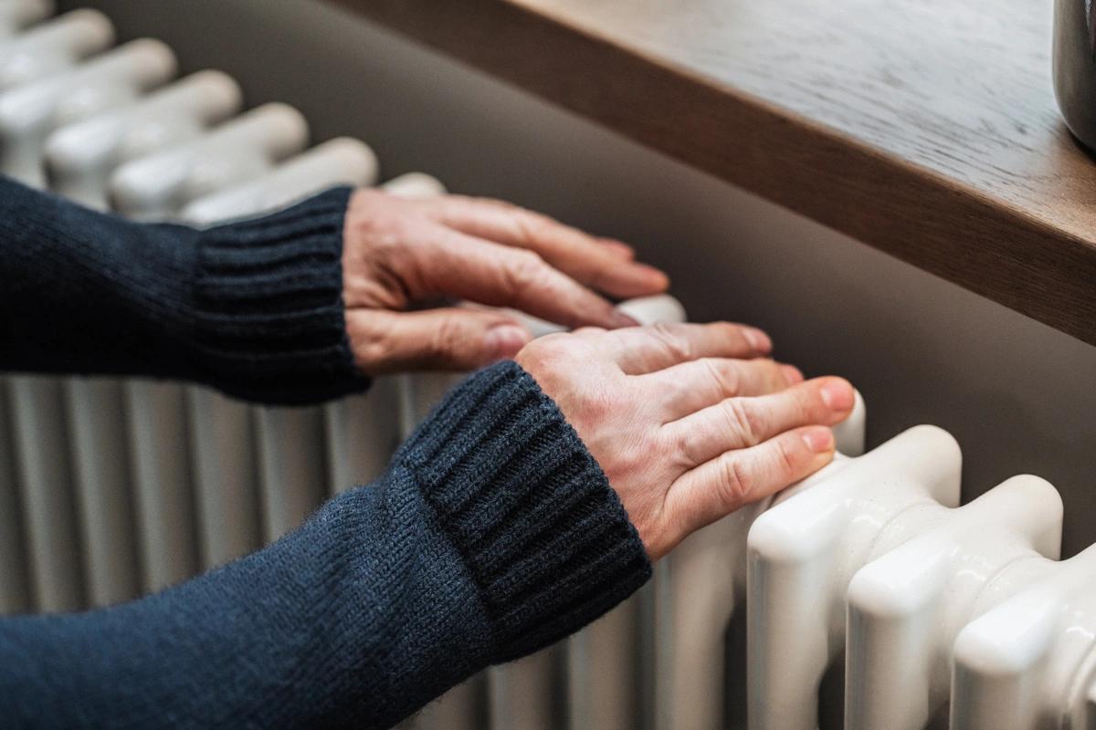 Age UK calls on government to reconsider winter fuel policy